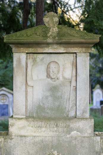 Hrob Jenő Szamáka