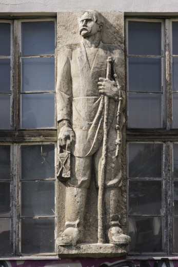 Reliéf kočiša
