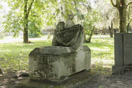 Náhrobník Jána Dacha